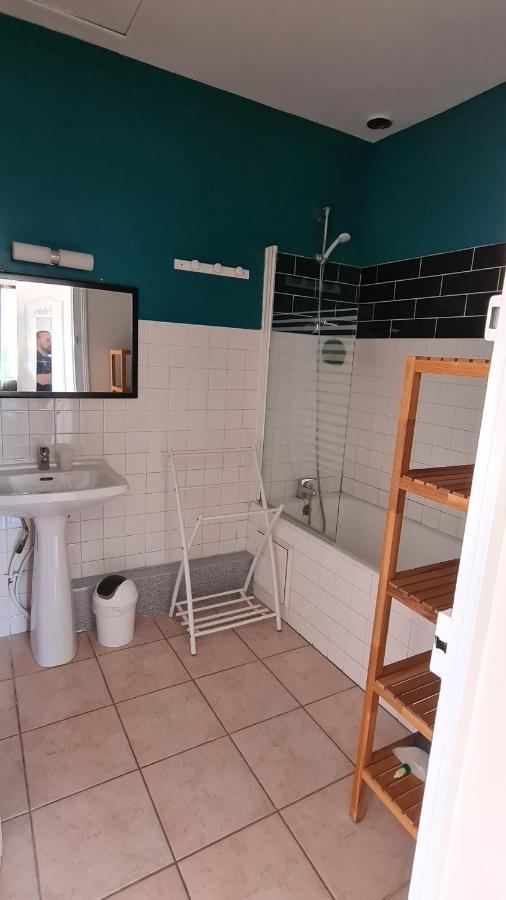 Hotel Alysa Parthenay Esterno foto