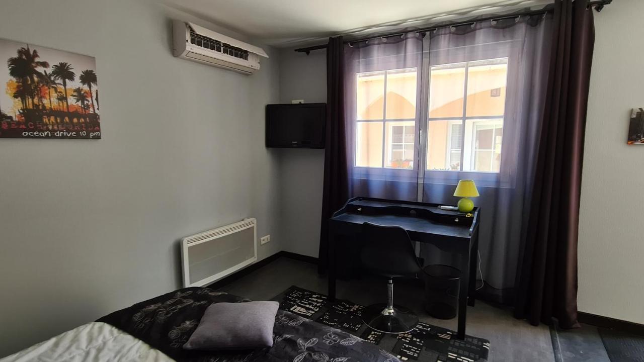 Hotel Alysa Parthenay Esterno foto